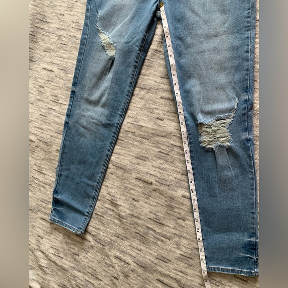 Fashion Nova Sneaking about Skinny Stretch Jeans - Picture 8 of 10